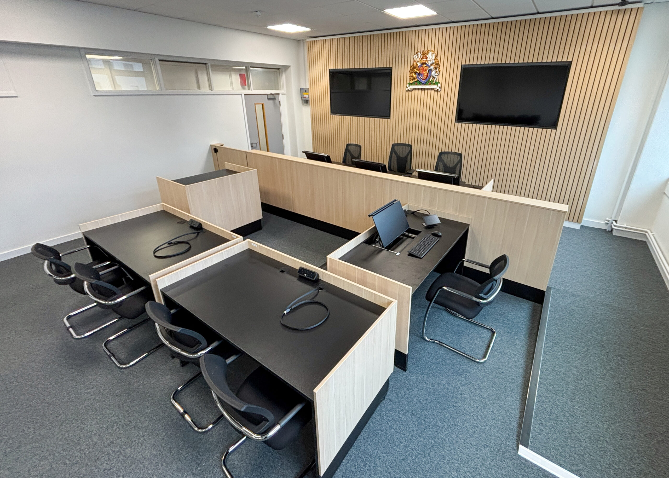 corporate-collaboration-space-av-furniture